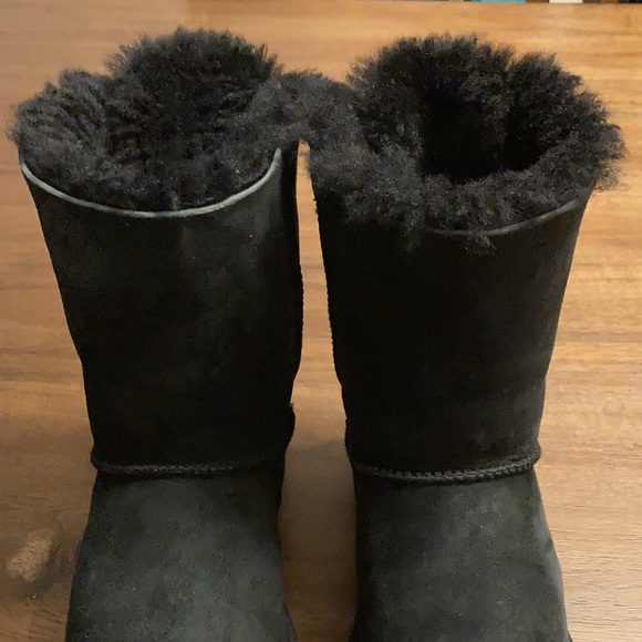 UGG Bailey Corduroy Bow Women’s Boots - Picture 3 of 9